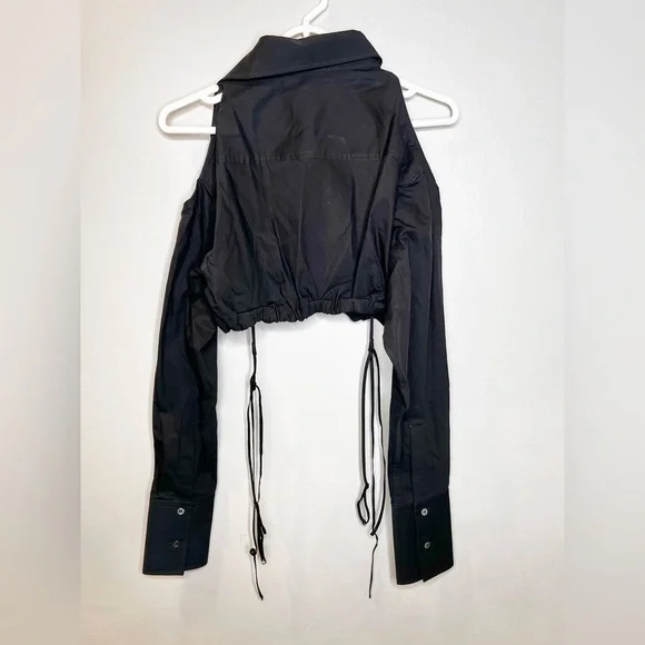 Nensi Dojaka Cold Shoulder Cut Out Cropped Poplin Shirt Size Medium - Picture 6 of 7